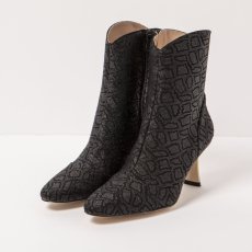 Designové dámské polokozačky#S3196 FANTASY DROPS BLACK/ VILANA Designové dámské polokozačky#S3196 FANTASY DROPS BLACK/ VILANA
