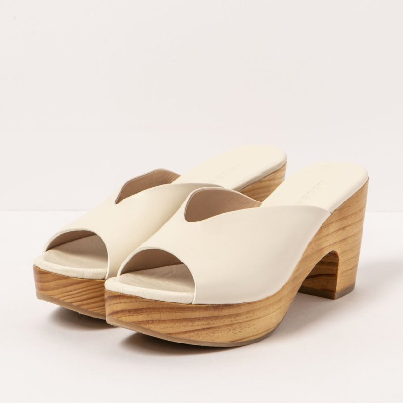 Elegantní dámské pantofle#S3274 NAPPA CREAM/ ST.LAURENT SANDAL