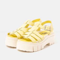 Dámské sandály na platformě LEEDS#2042 NAPPA SHINNY PALE YELLOW / LEEDS