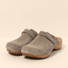 Dřevěné pantofle clogs#N5834 SILK SUEDE TAUPE / SHOKUNIN Dřevěné pantofle clogs#N5834 SILK SUEDE TAUPE / SHOKUNIN