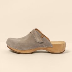 Dřevěné pantofle clogs#N5834 SILK SUEDE TAUPE / SHOKUNIN Dřevěné pantofle clogs#N5834 SILK SUEDE TAUPE / SHOKUNIN