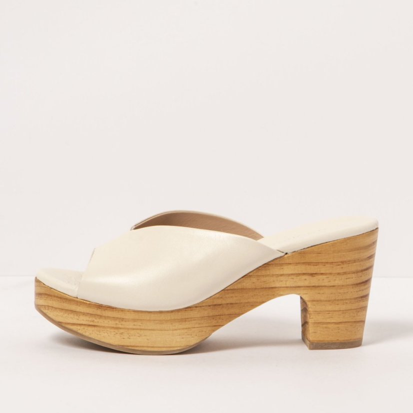 Elegantní dámské pantofle#S3274 NAPPA CREAM/ ST.LAURENT SANDAL