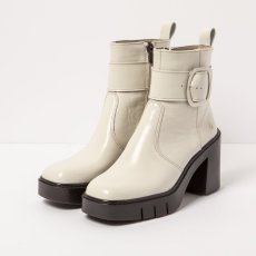 Designové kotníkové boty#1979 NAPPA SHINNY CREAM/BERNA