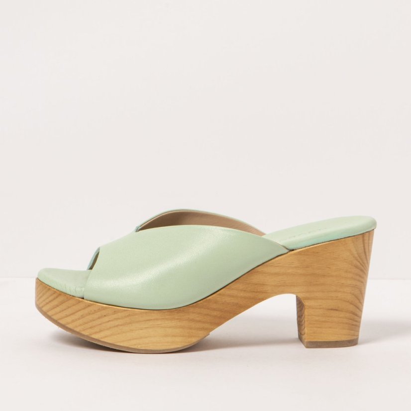 Elegantní dámské pantofle#S3274 NAPPA PASTEL GREEN/ ST.LAURENT SANDAL