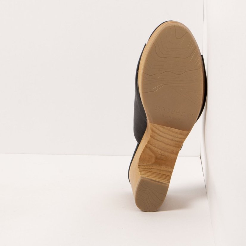 Elegantní dámské pantofle#S3274 NAPPA BLACK/ ST.LAURENT SANDAL