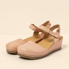 Sandály na klínku#N5850 SOFT NAPPA SALMON / PICUAL
